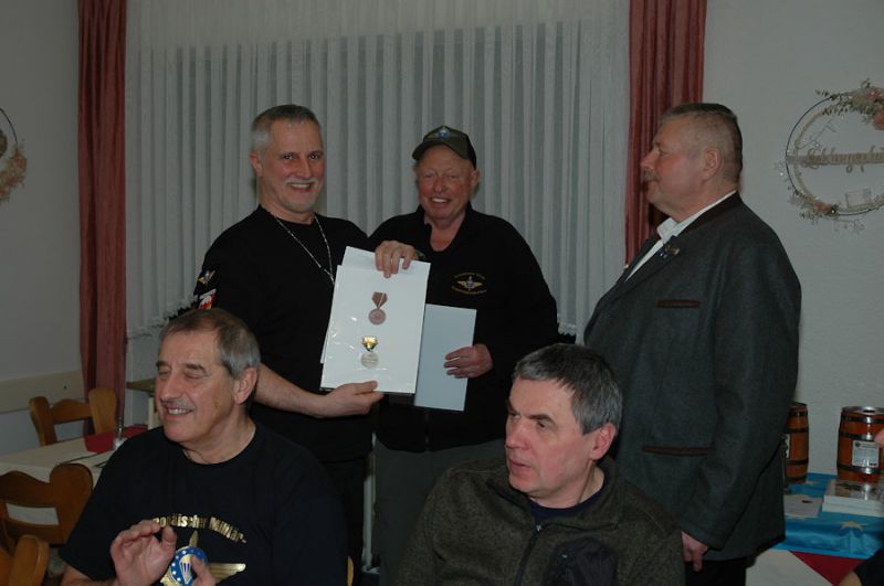 die-emfv-treuemedaille-in-silber-an