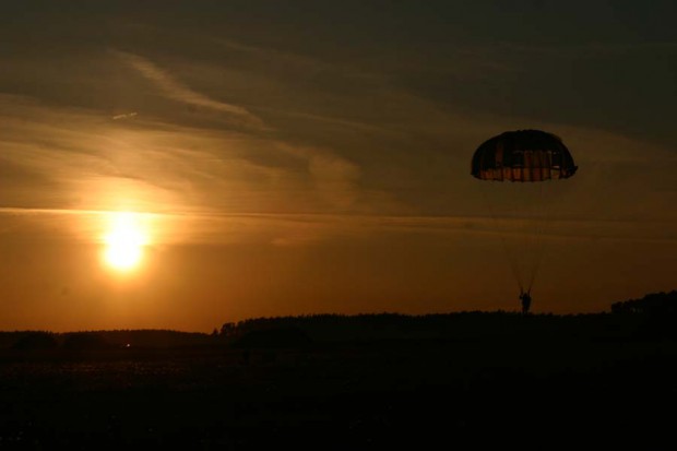 absprung-bei-sonnenuntergang