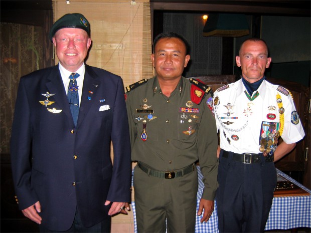 adi-with-general-pheakdey