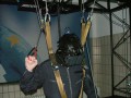 Adi im Fallschirmsimulator