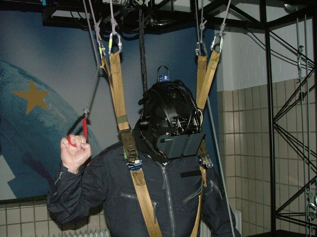 adi-im-fallschirmsimulator