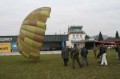 Aufblasen des Fallschirms