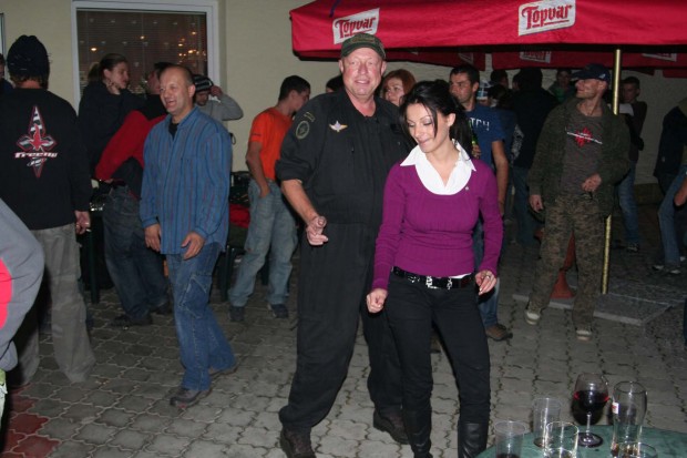 es-ist-disco-time-und-adi-gibt-sein-bestes