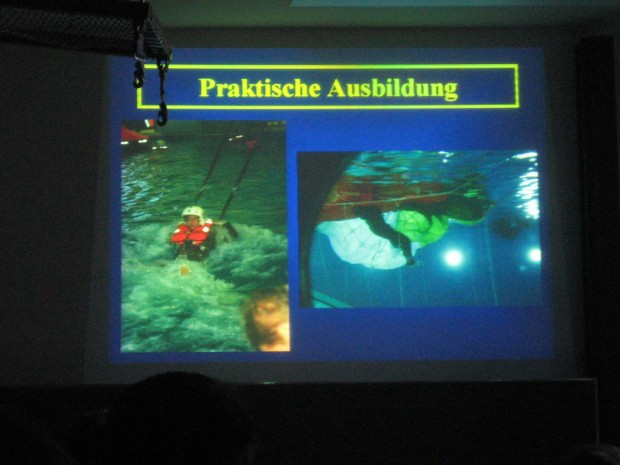 ausbildungsfilm-ueberleben-auf-see