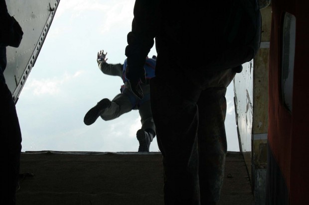 absprung-aus-4000-m