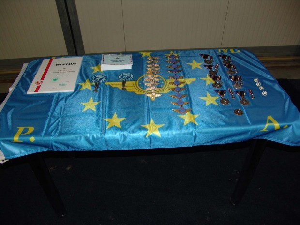 unser-ehrentisch