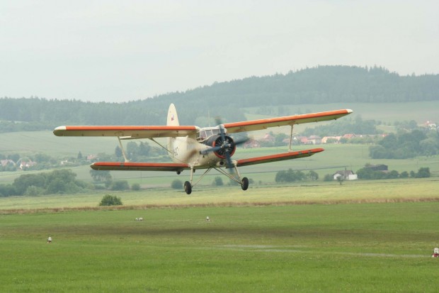 unsere-an-2-hebt-ab