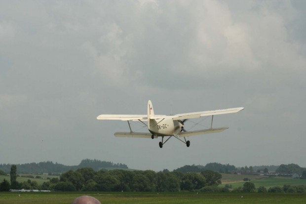 unsere-an-2-hebt-ab