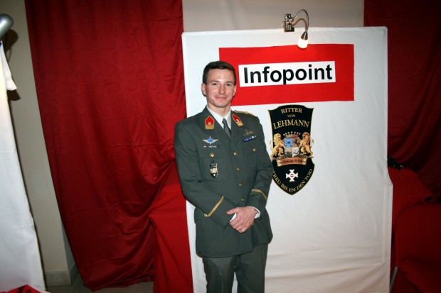 elias-mathoi-am-infopoint