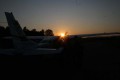 Start beim Sonnenuntergang