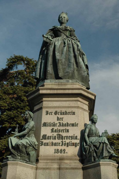 die-bueste-der-kaiserin-und-gruenderin