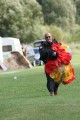 Horst kommt vom Sprung zurueck