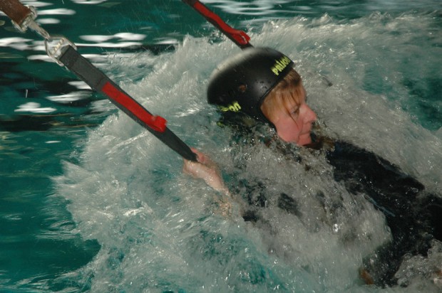 kristina-saust-durchs-wasser