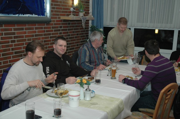 gemeinsames-abendessen-in-der