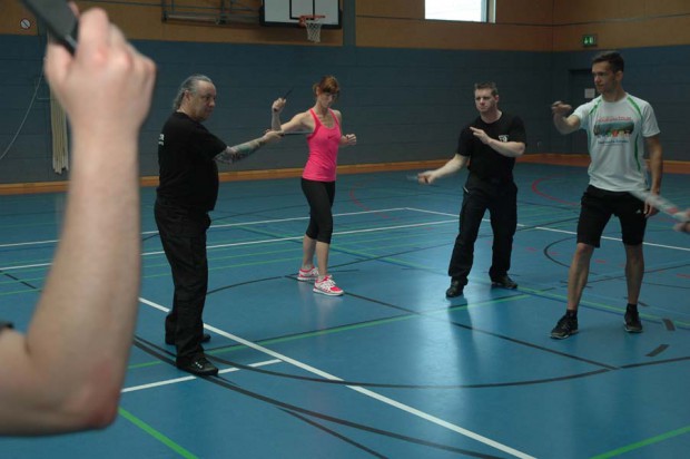 knife-fight-defense-course