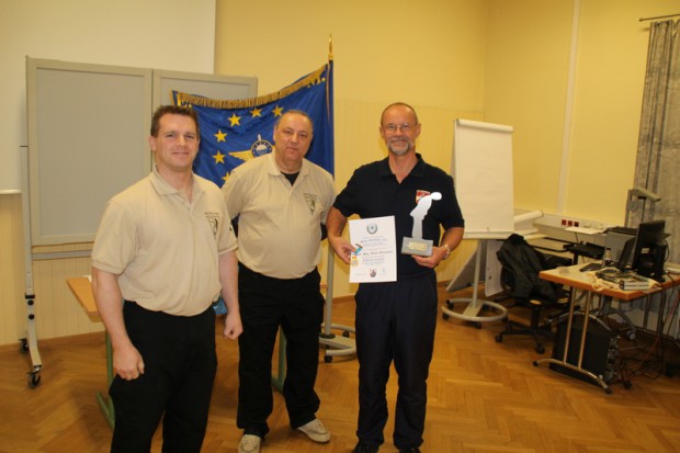ein-gastgeschenk-fuer-profmag-birnbauer