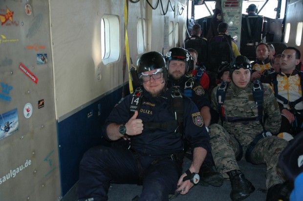 2-und-3-sprung-aus-der-skyvan-sc-7