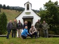 An einem Kirchlein am Weg