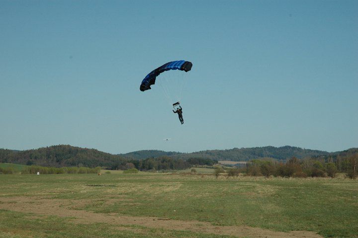 ausbildung-im-fallschirmspringen