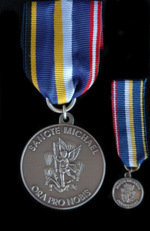 stmichaelsmedaille-in-silber-mit-miniatur