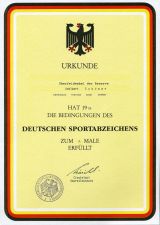 Militrurkunde Deutsches Sportabzeichen in Gold 