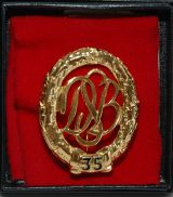 Deutsches Sportabzeichen in Gold mit Zahl 35