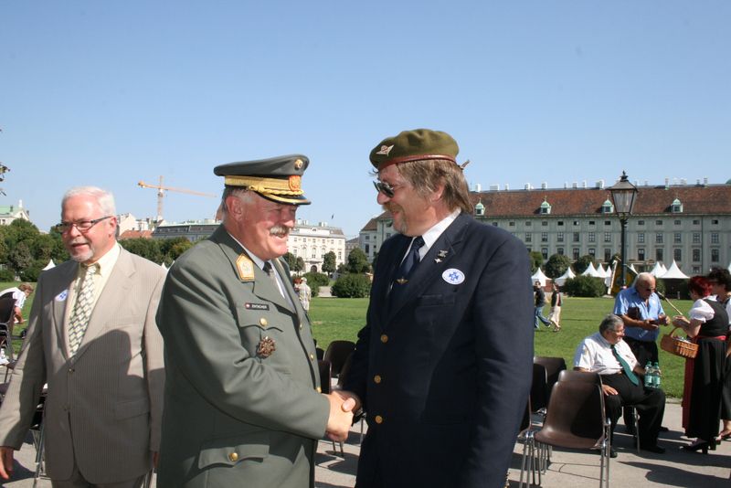 mit-general-entacher