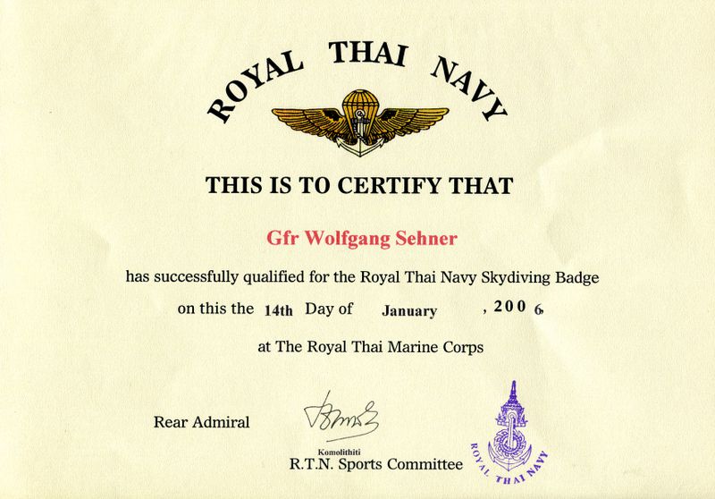 royal-thai-navy-wings