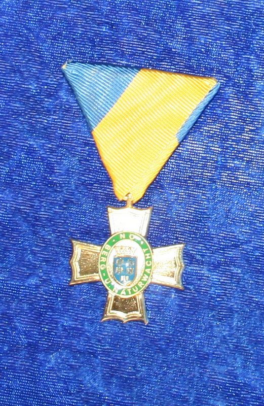 das-goldene-ehrenabzeichen