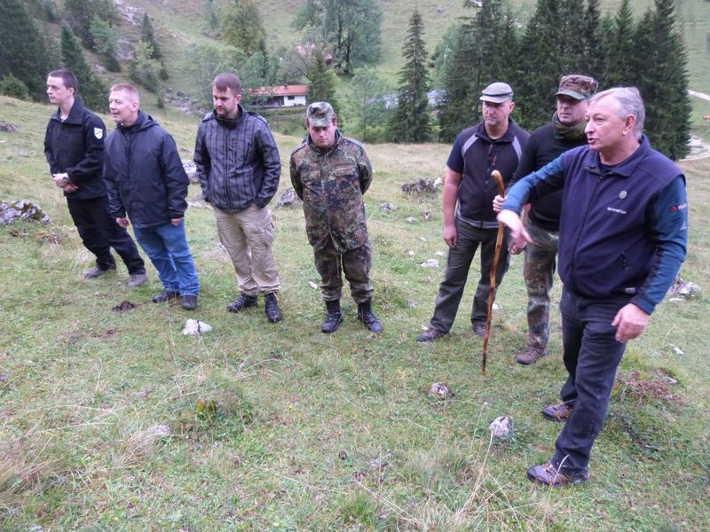 gehen-im-alpinen-gelaende-wird-geuebt