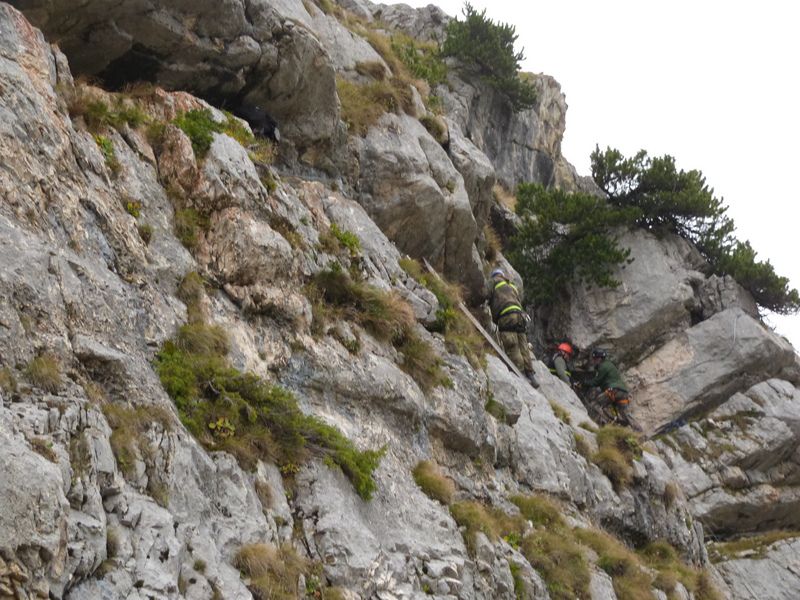am-abseilpunkt-in-der-tafelwand