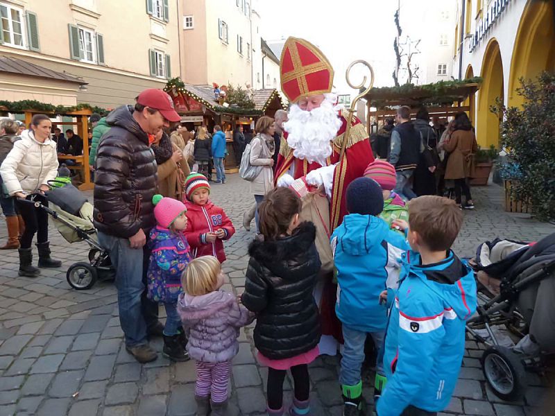 besuch-des-christkindlmarktes-in-rosenheim