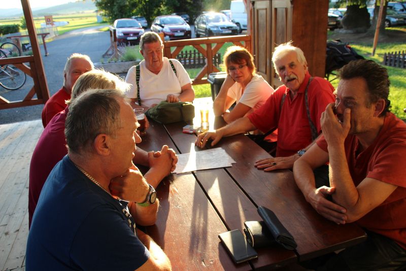 der-jagkommandostammtisch-aus-wien