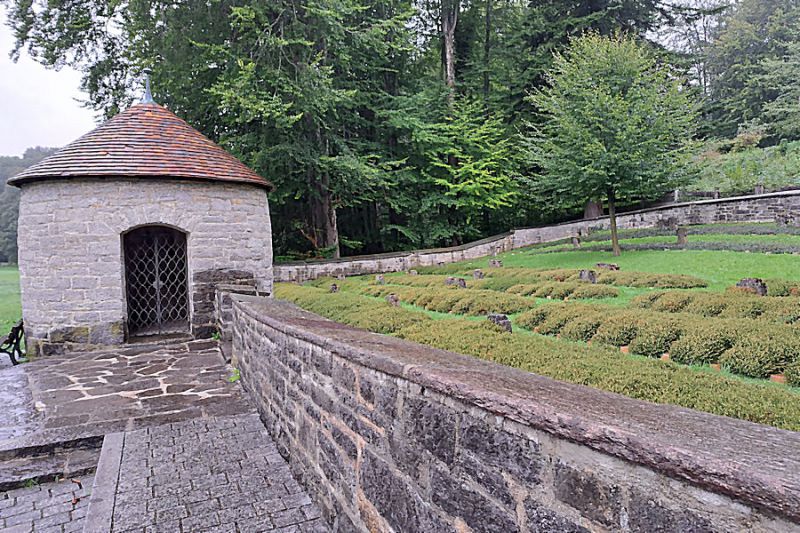 besuch-des-bayerischen-soldatenfriedhofs